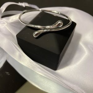 (NEW!) 925 Sterling silver adjustable bangle